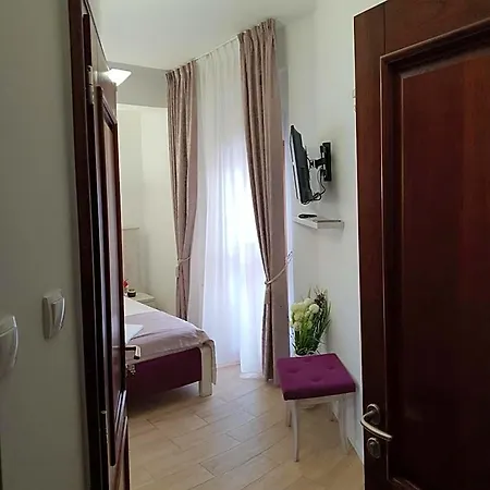 Hotel Apis 4*