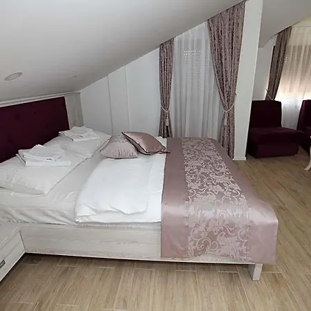 Apis 4* Trebinje