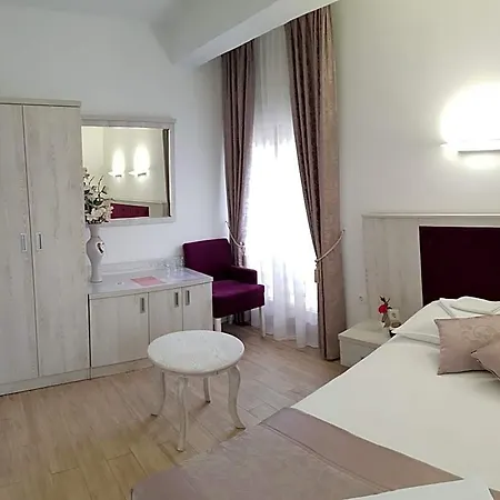 Hotel Apis