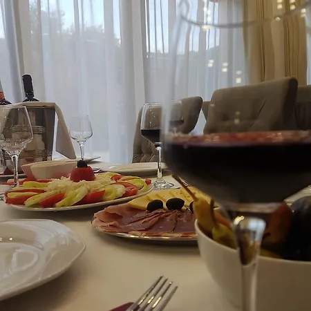 Apis 4* Trebinje